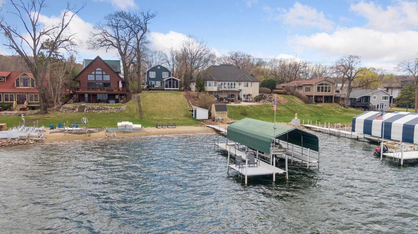 10 Woodlane Street, Tonka Bay, MN 55331