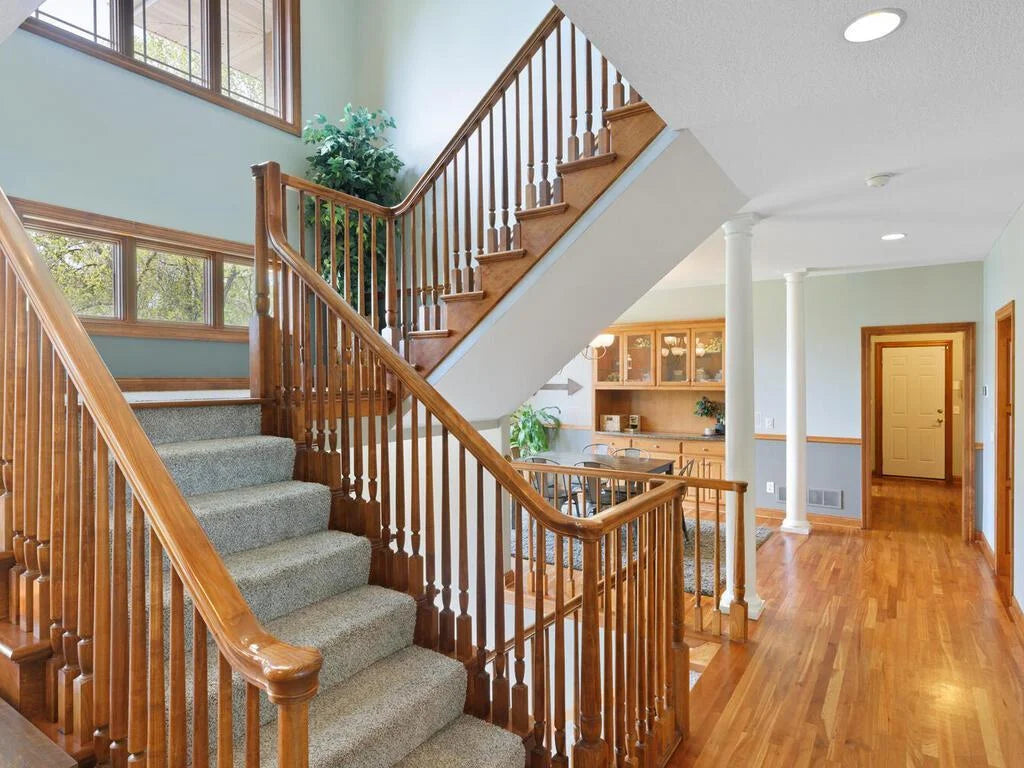 10085 183rd Street, Lakeville, MN 55044