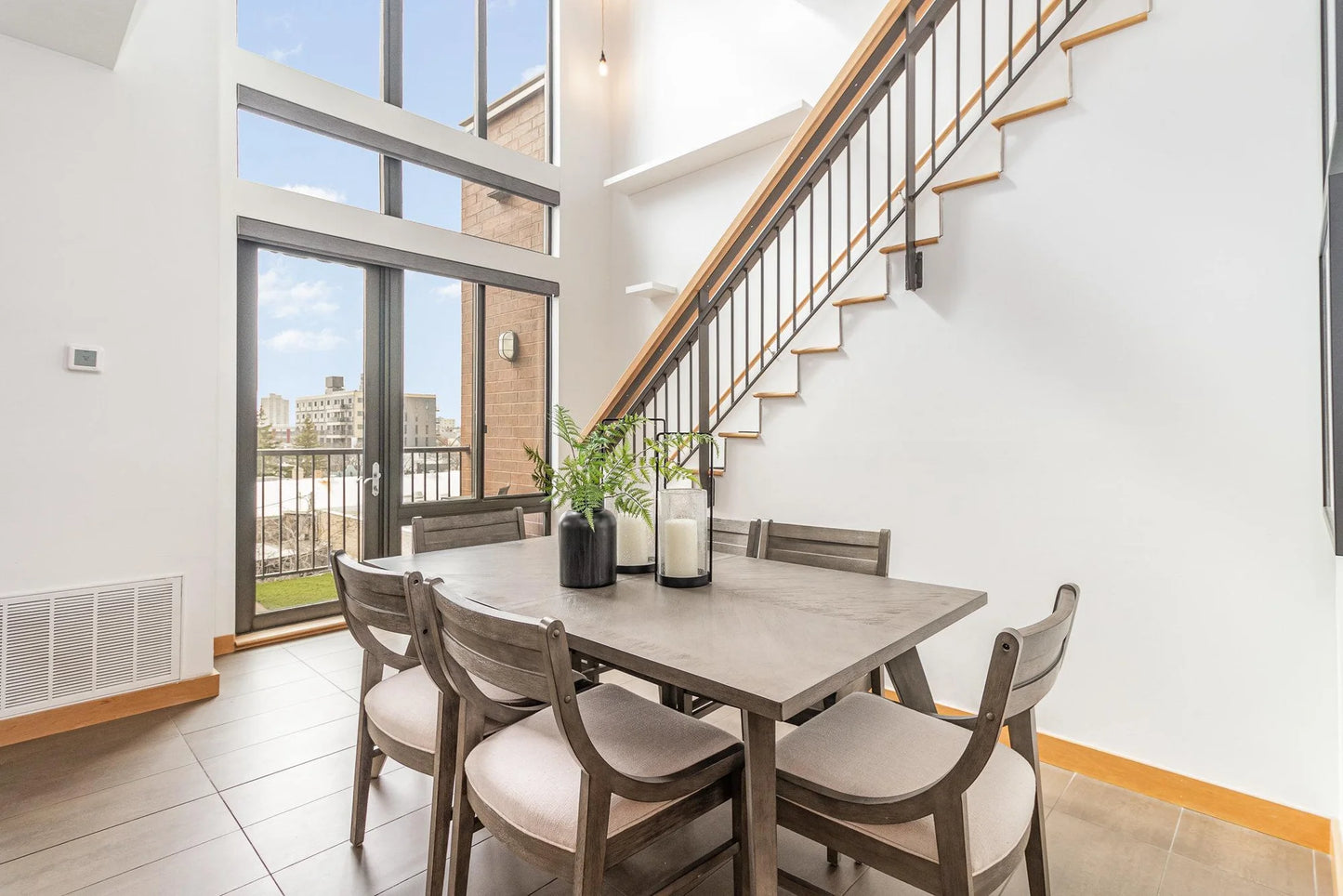 10 26th Street, Minneapolis, MN 55404