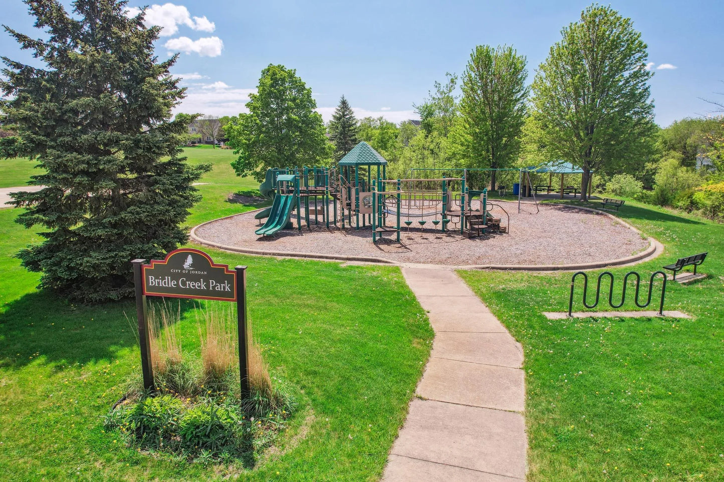 1005 Hope Avenue, Jordan, MN 55352