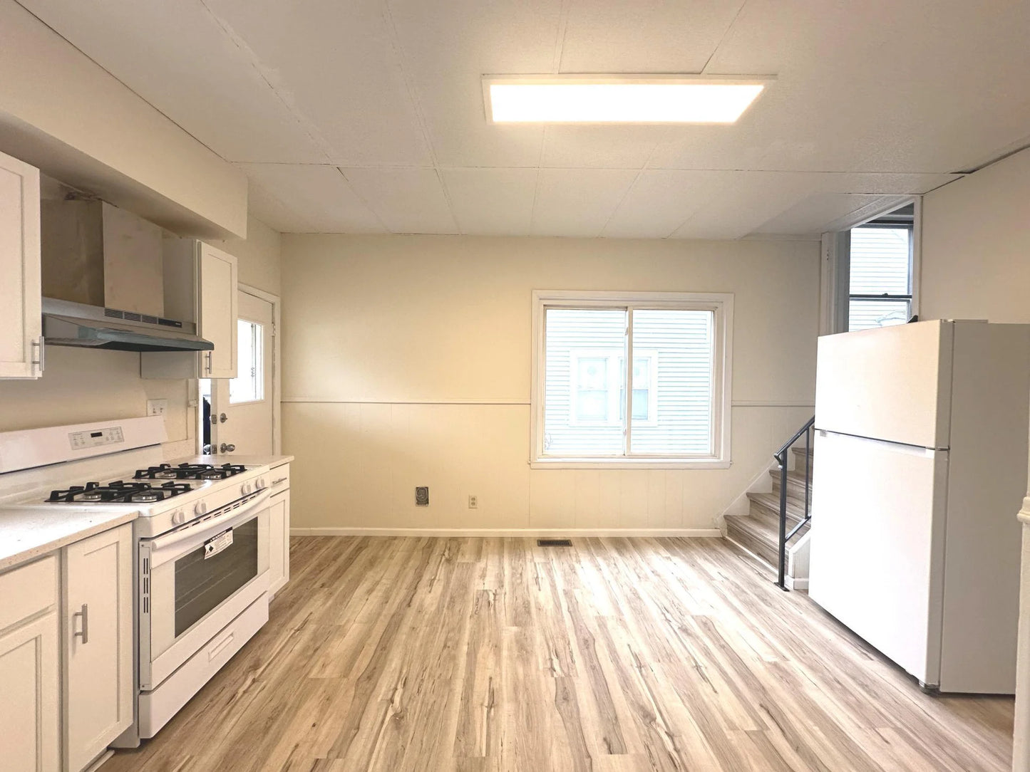 1000 Aurora Avenue, Saint Paul, MN 55104