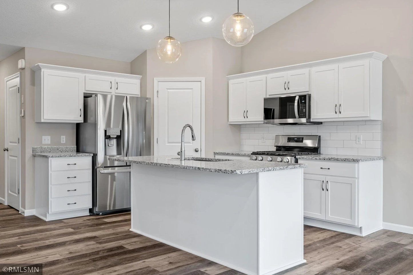 1009 2nd Street, Delano, MN 55328