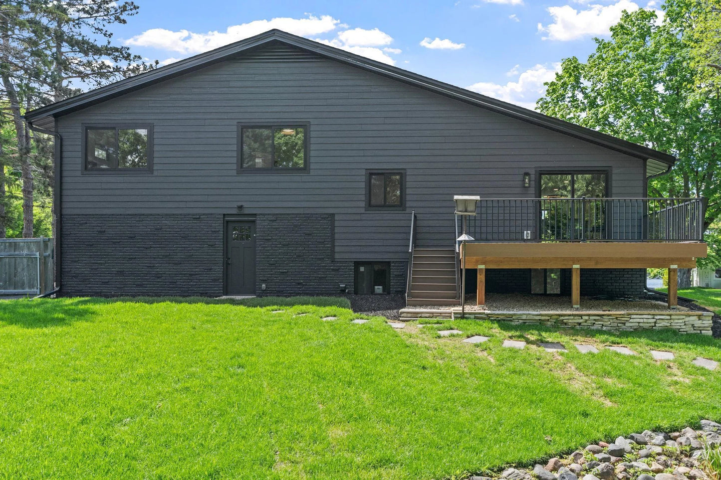 1 Maclynn Road, Excelsior, MN 55331