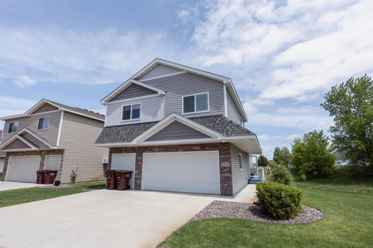 1004 Alexander Court, Montrose, MN 55363