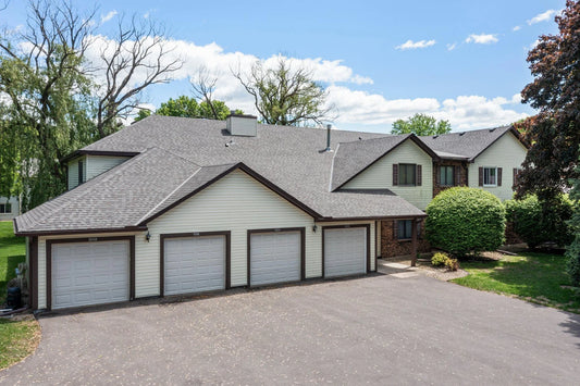1002 Heritage Court, Vadnais Heights, MN 55127