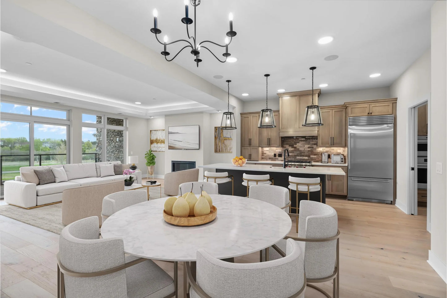 1 Hill Farm Road, North Oaks, MN 55127