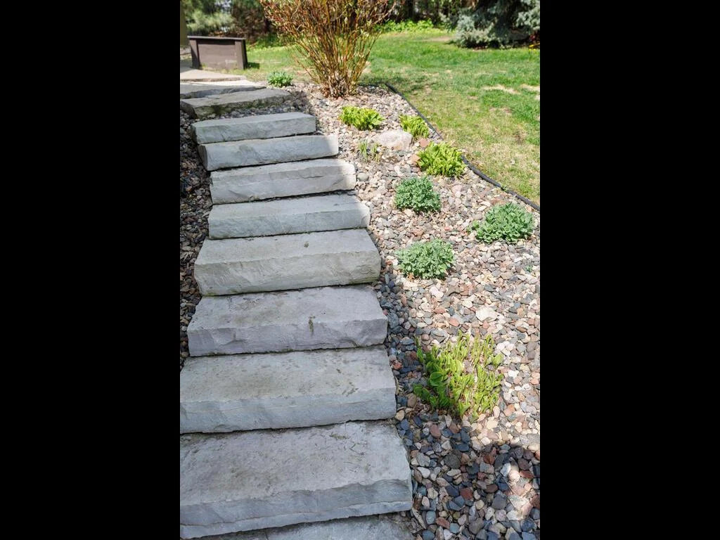 10085 183rd Street, Lakeville, MN 55044