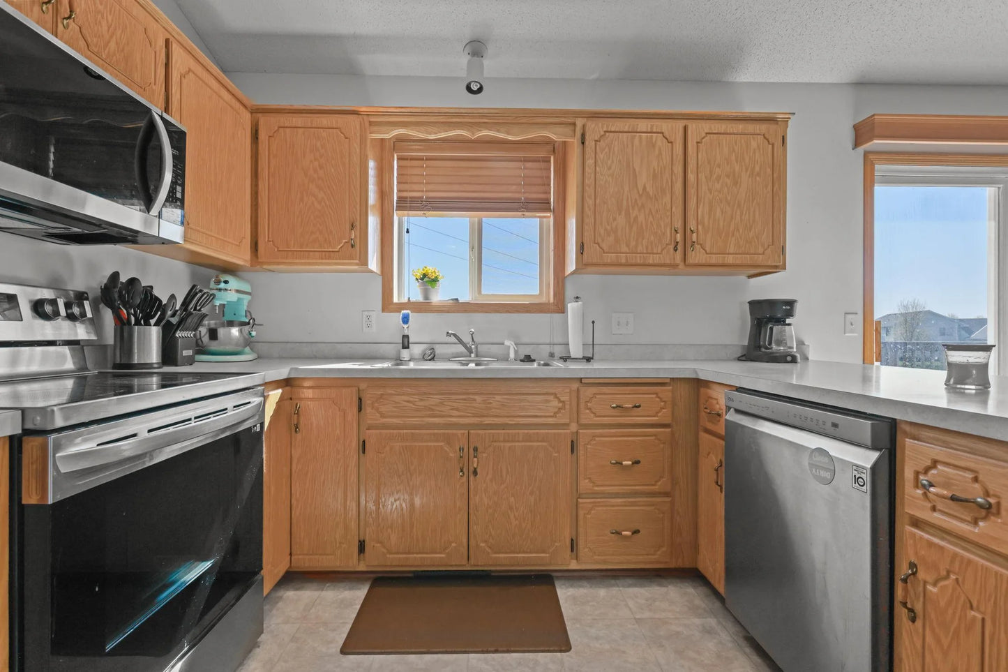 10056 Prescott Drive, Monticello, MN 55362