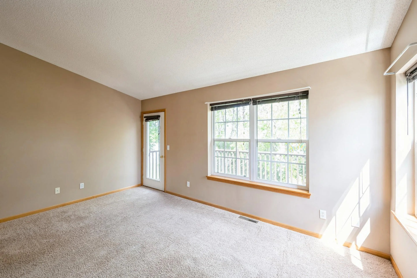 1005 Providence Drive, Shakopee, MN 55379