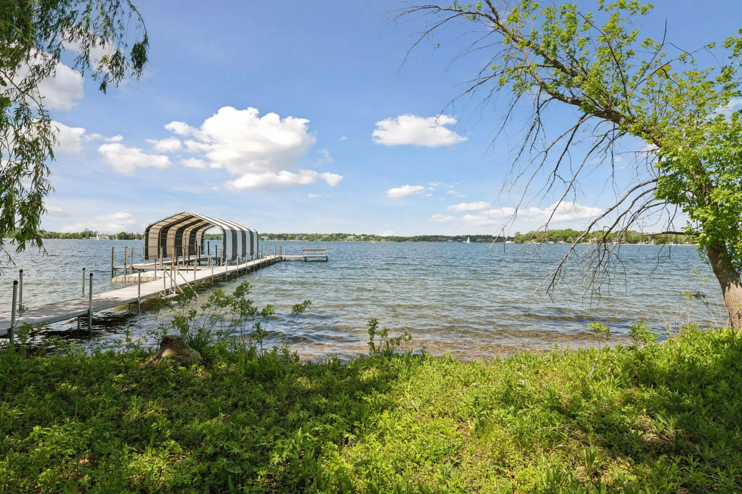 555 Bushaway Road, Wayzata, MN 55391