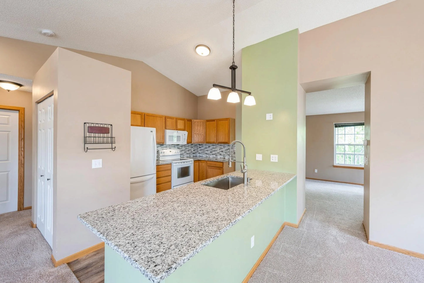 1005 Providence Drive, Shakopee, MN 55379