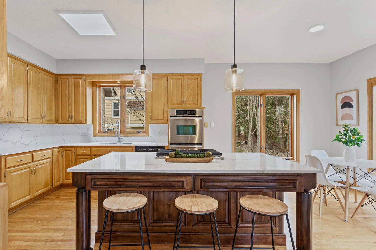 10035 Gristmill Ridge, Eden Prairie, MN 55347