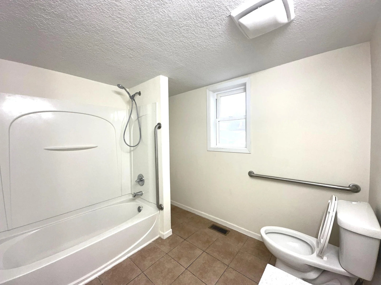 1000 Aurora Avenue, Saint Paul, MN 55104