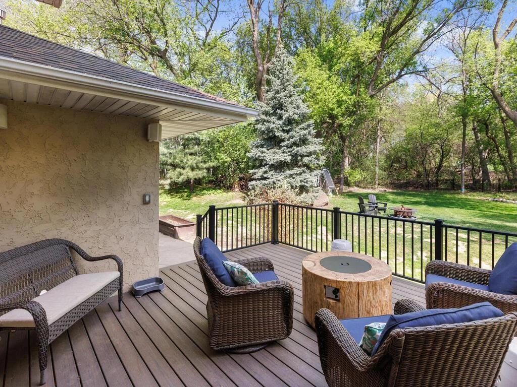 10085 183rd Street, Lakeville, MN 55044