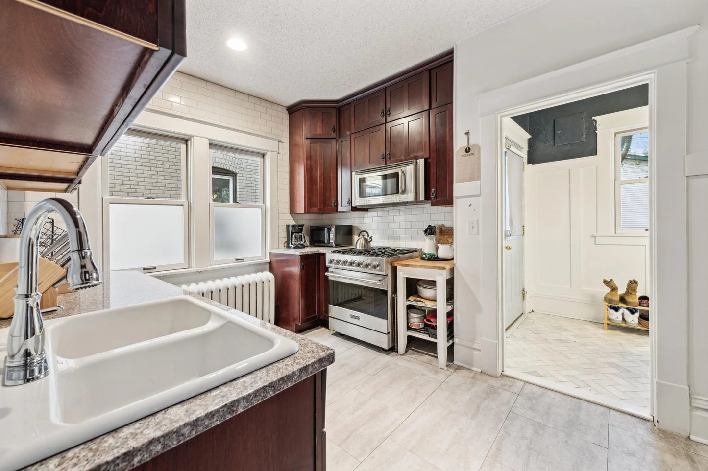 1009 Grand Avenue, Saint Paul, MN 55105