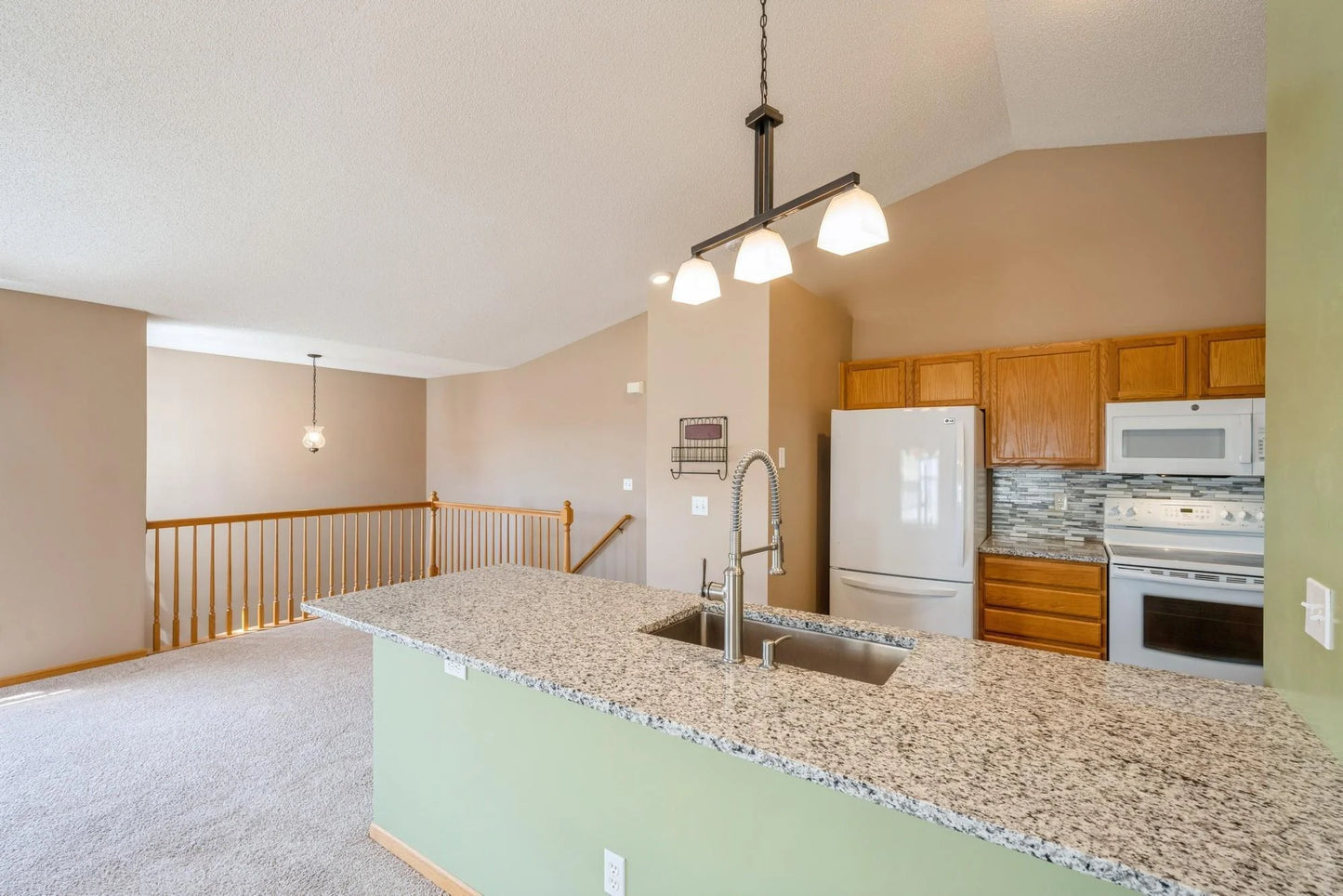 1005 Providence Drive, Shakopee, MN 55379
