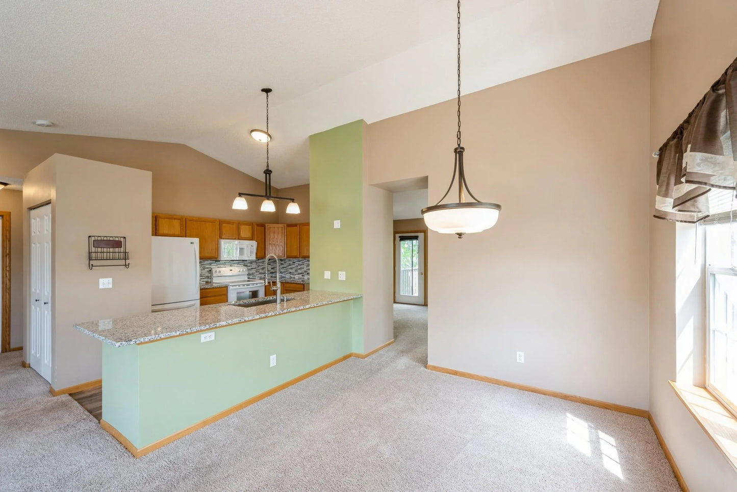 1005 Providence Drive, Shakopee, MN 55379