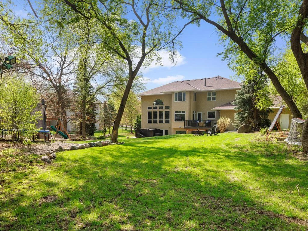 10085 183rd Street, Lakeville, MN 55044