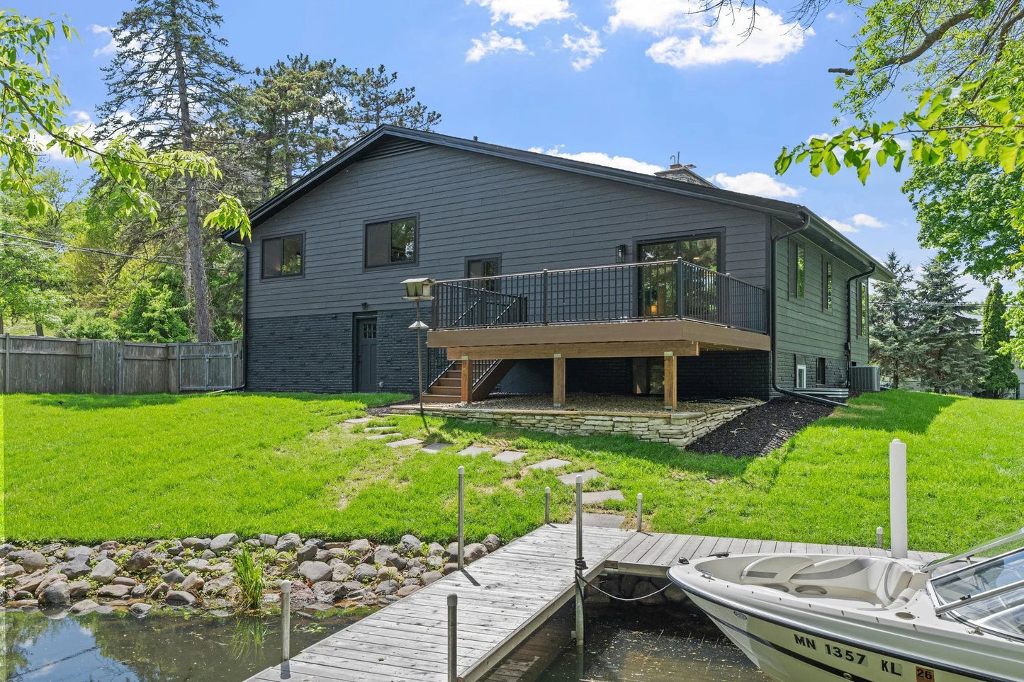 1 Maclynn Road, Excelsior, MN 55331
