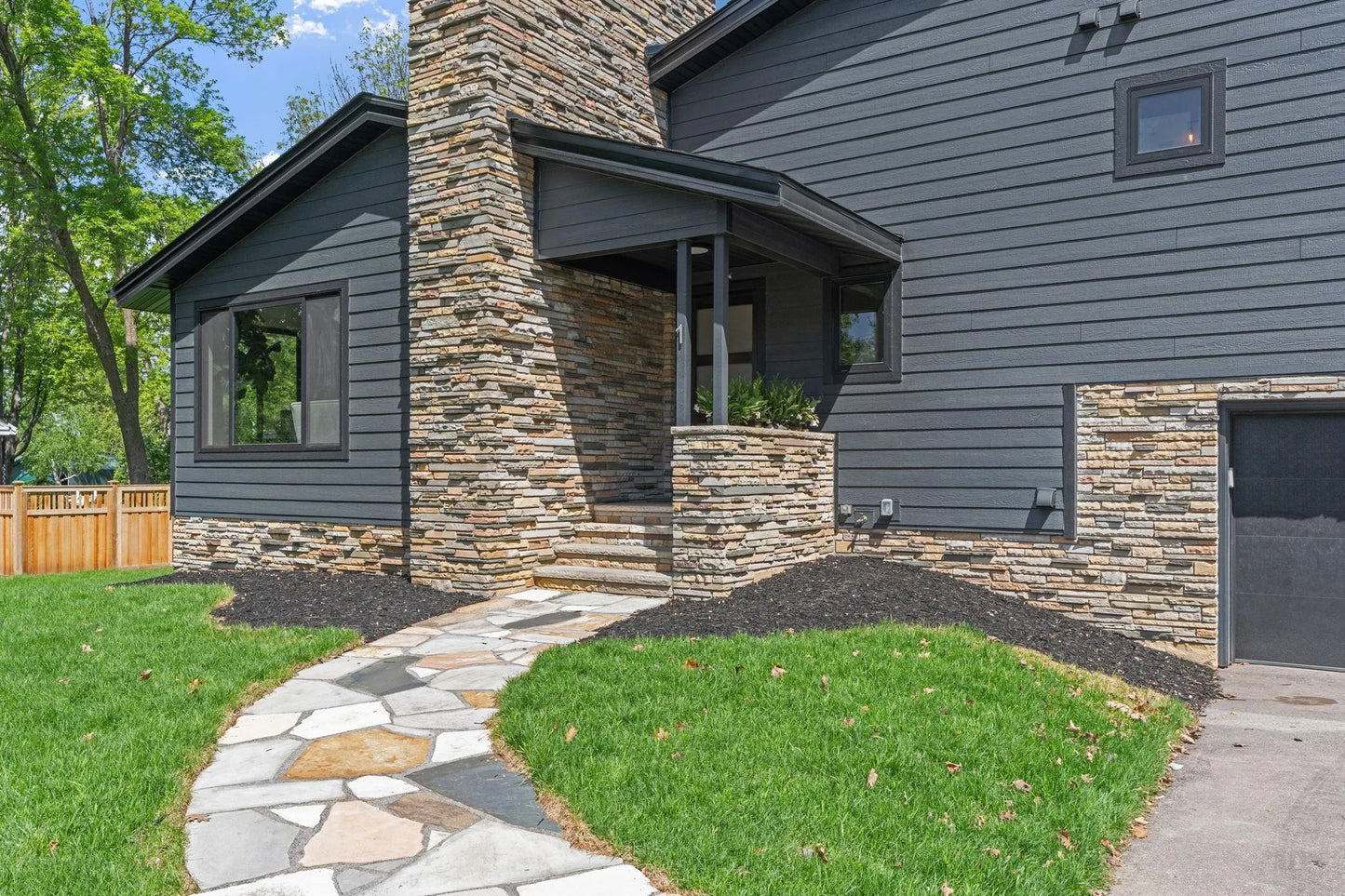 1 Maclynn Road, Excelsior, MN 55331